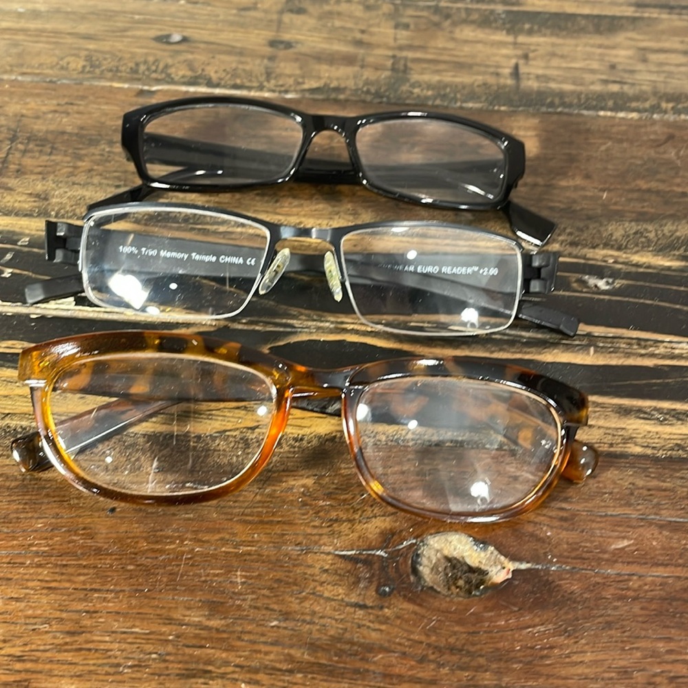3 pair reading glasses